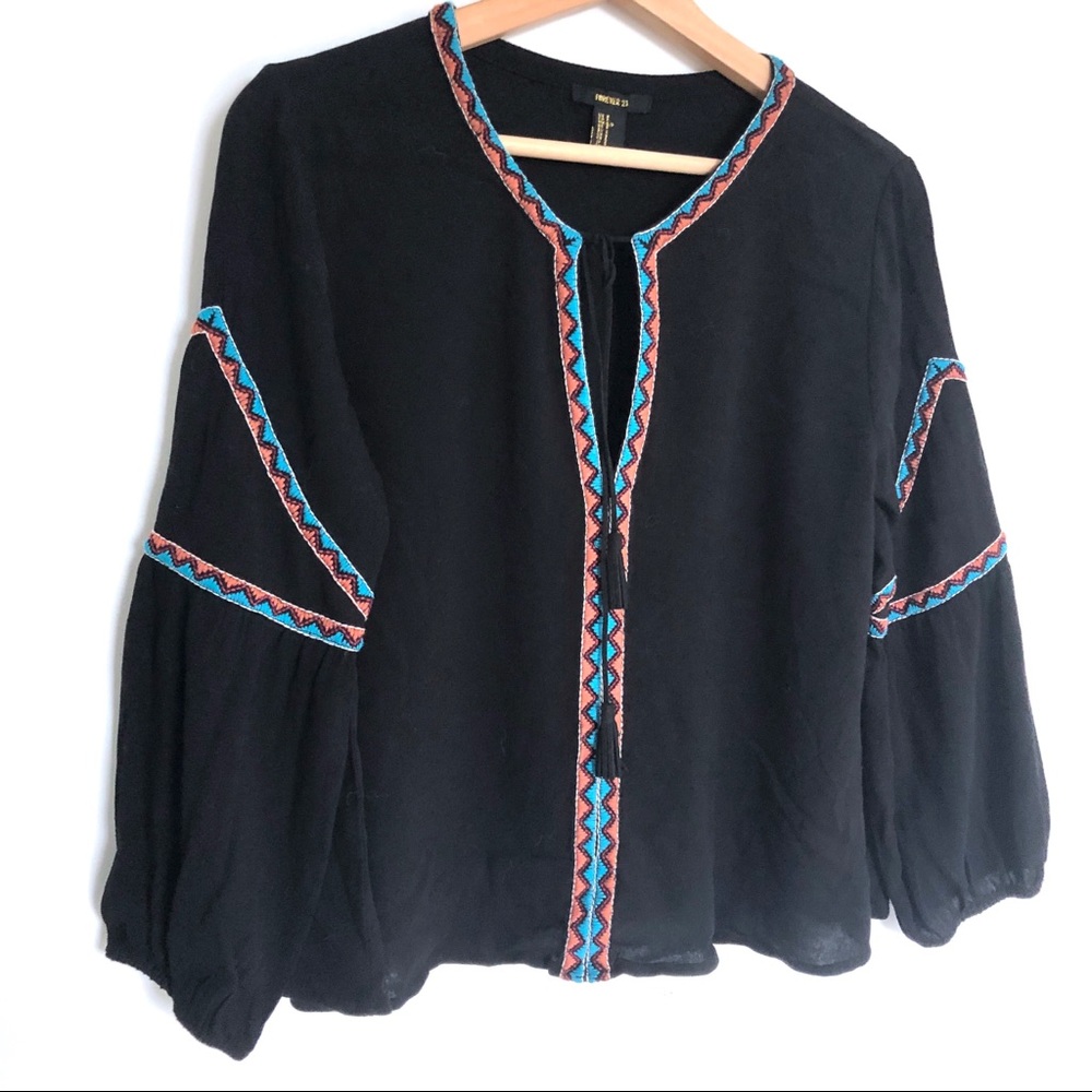 F21 | Geometric Blouse